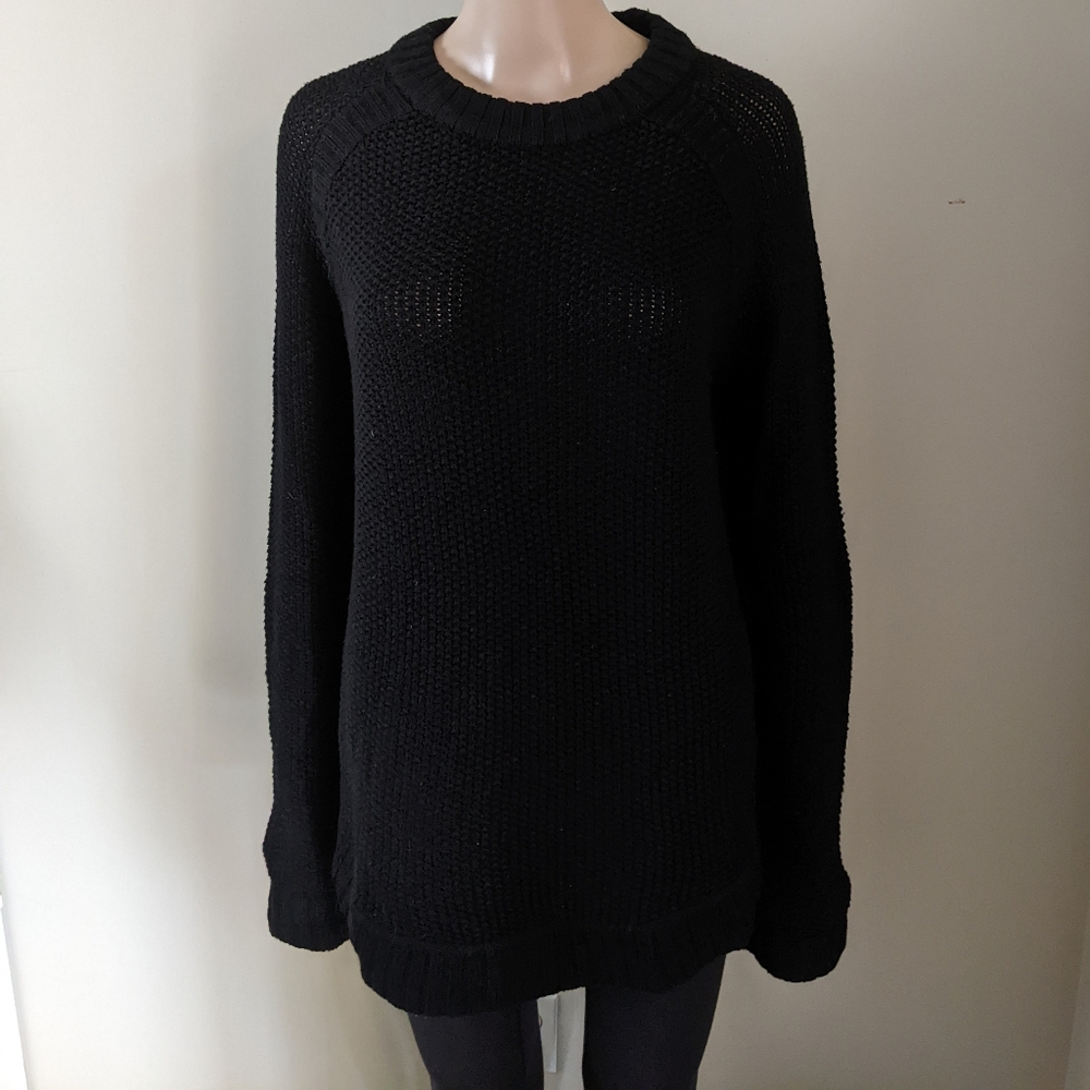 Lululemon Merino wool waffle knit black sweater, size 6
